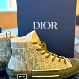 Dior B23 High Top Oblique Sneakers